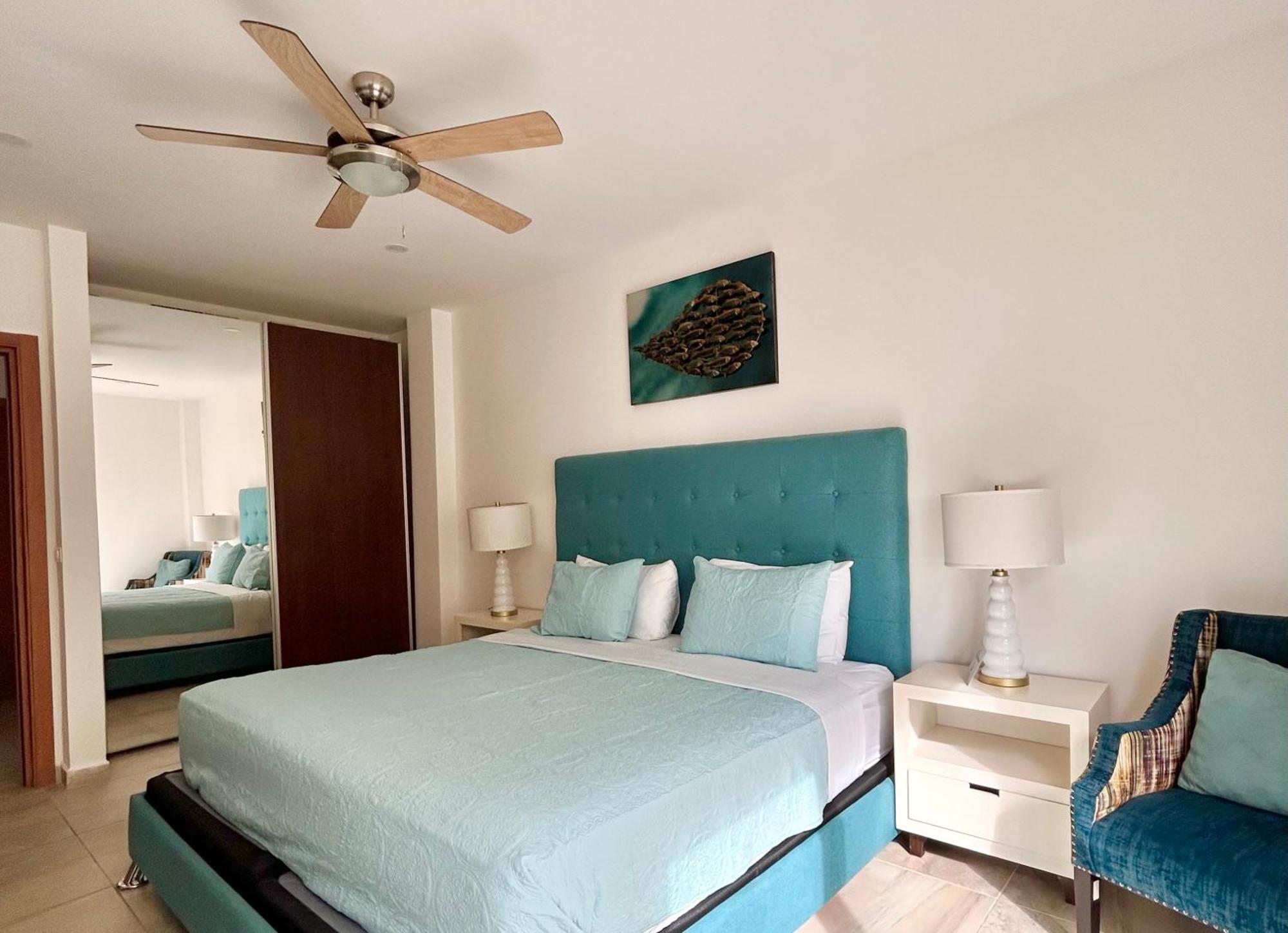 Habitacion Privada En Dixon Cove Roatan Exterior photo